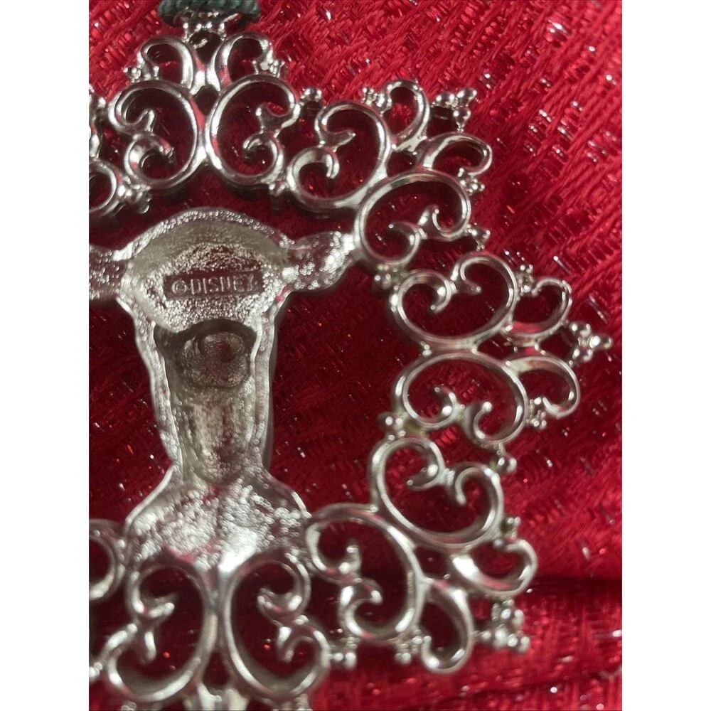 Disney's Christmas Collection~Tigger Silvertone Ornament Snowflake